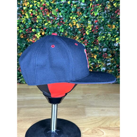 Boston Redsox Fenway Collection MLB Genuine Merchandise 47 Embroidered‎ Bill Hat - Picture 6 of 11